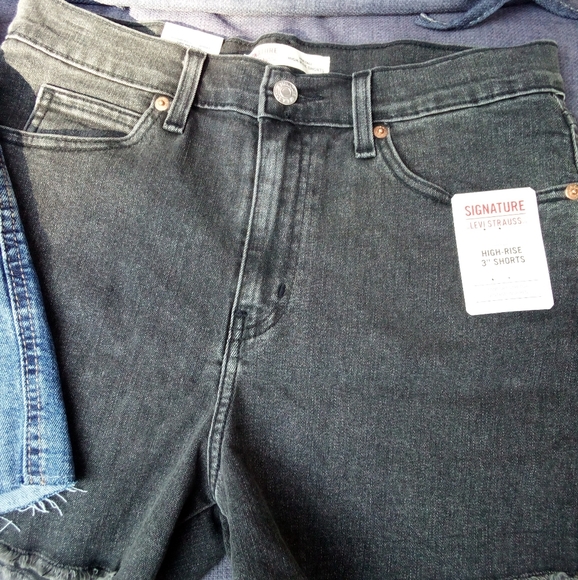 Signature Levi Strauss & Co. Heritage 3" HighRise Cutoff Short BLACK washed look - Picture 6 of 8